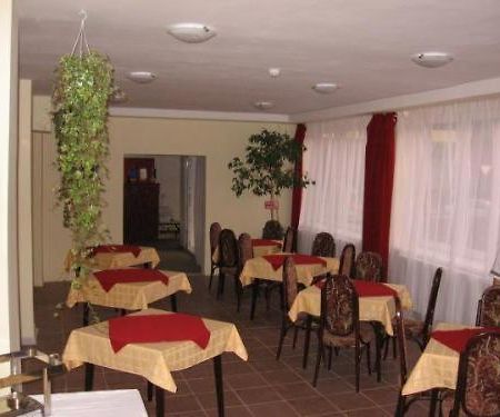 Hotel Lido Miskolc Buitenkant foto